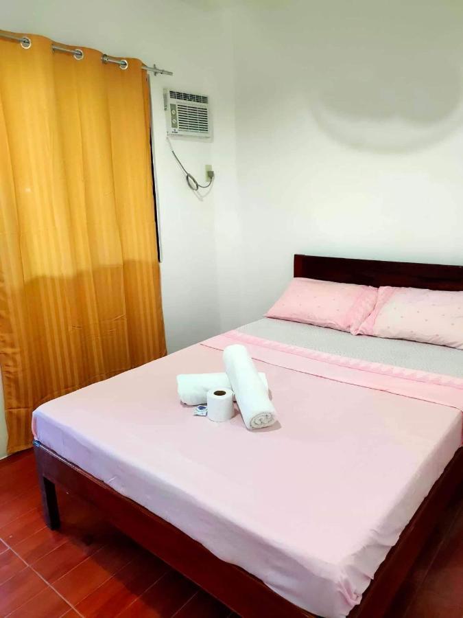 Two Season Tourist Inn 圣维森特 外观 照片