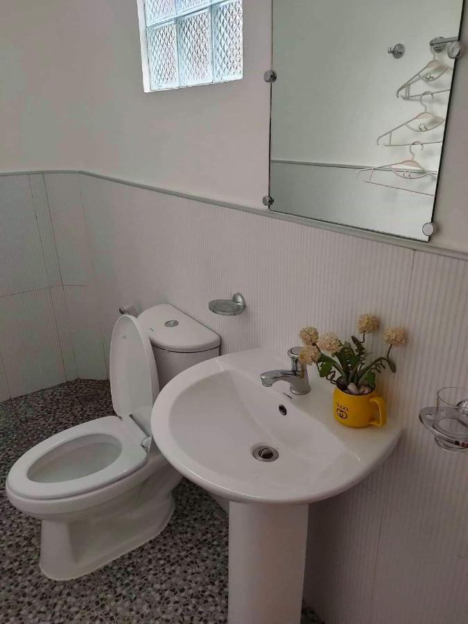 Two Season Tourist Inn 圣维森特 外观 照片
